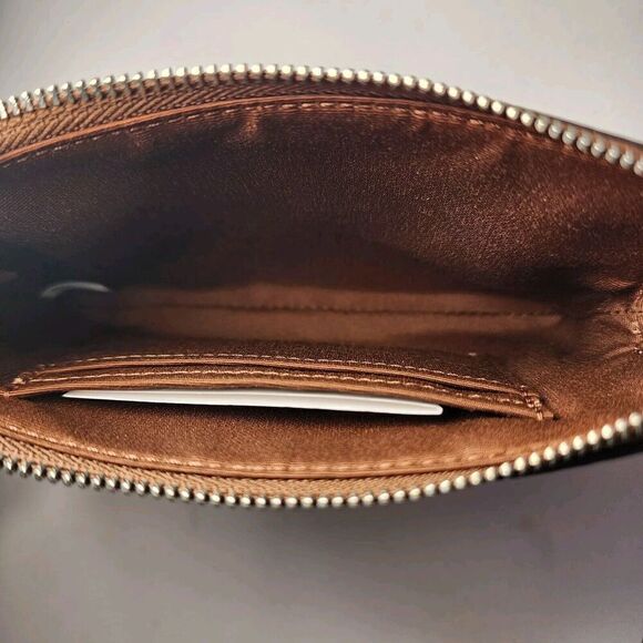 NWT COACH CR820 Corner Zip Wristlet In Signature Canvas With Banana Print - Picture 3 of 3